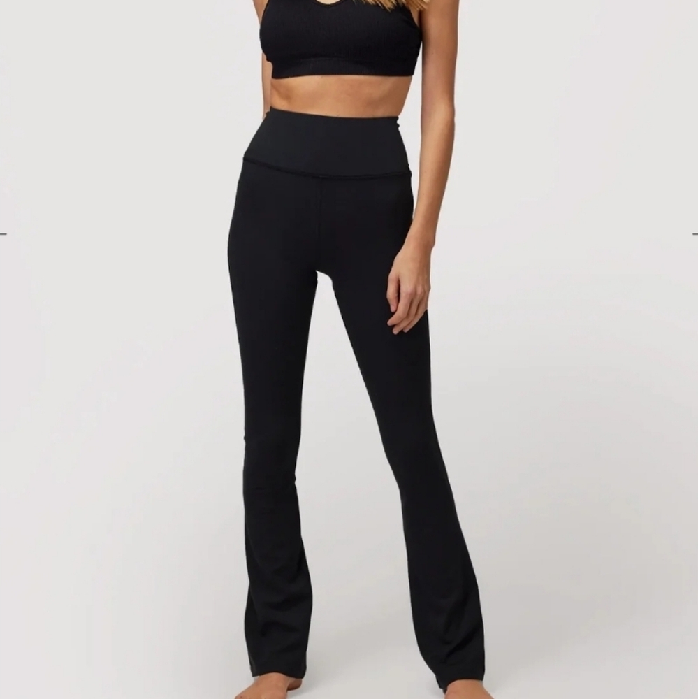 SPIRITUAL GANGSTER | Giselle bootcut stretch yoga pant